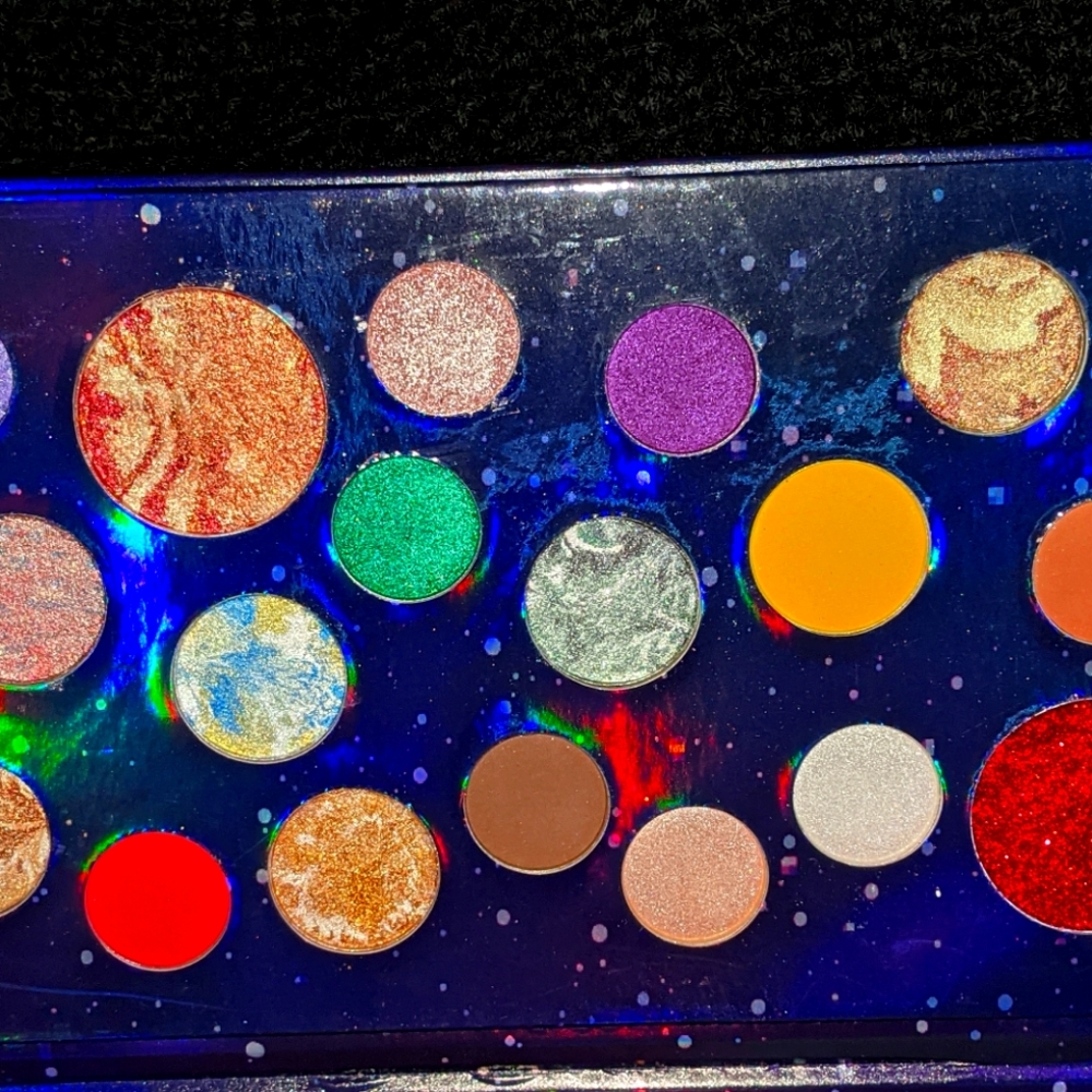 HUDAMOJI Galaxy Shade Palette
